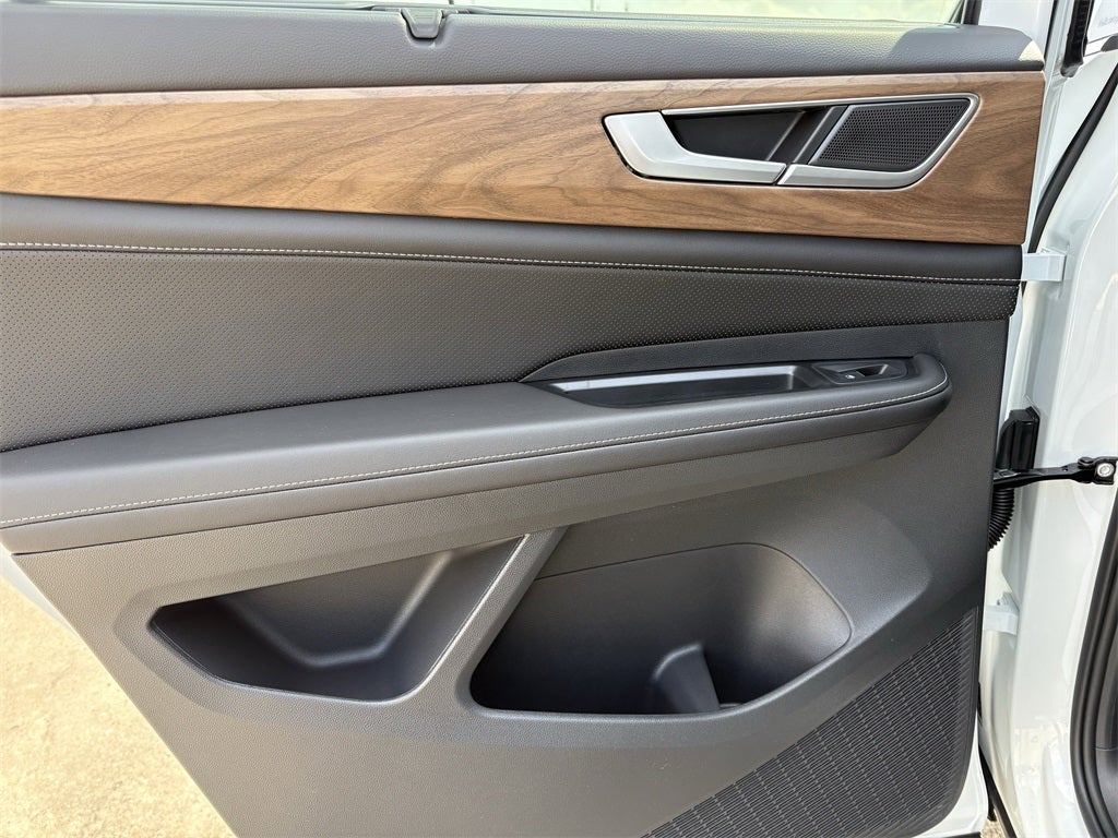 2026 Volkswagen Atlas 2.0T SE w/ Technology