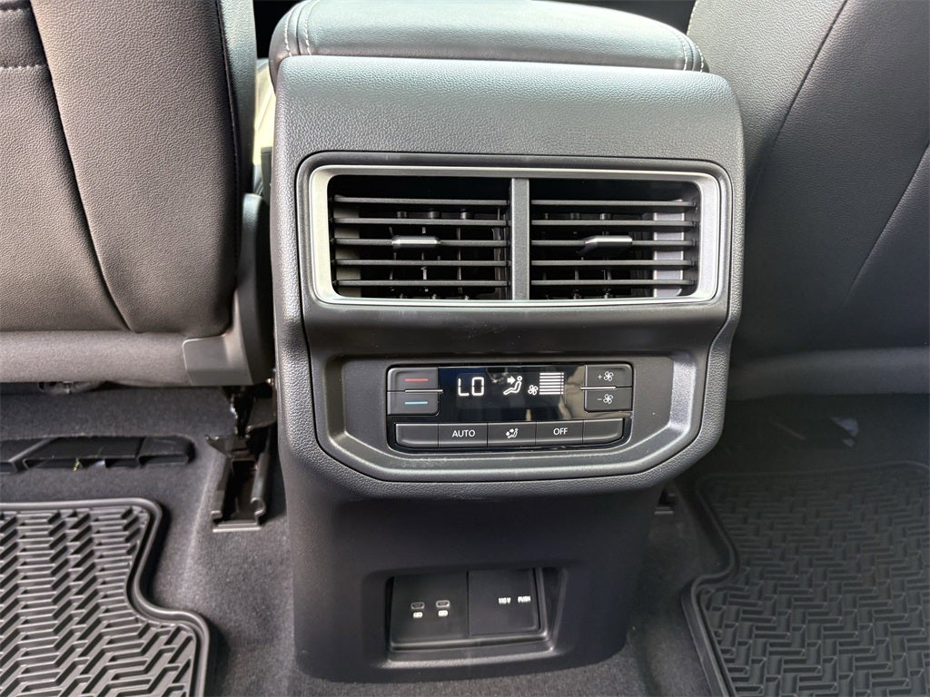 2026 Volkswagen Atlas 2.0T SE w/ Technology