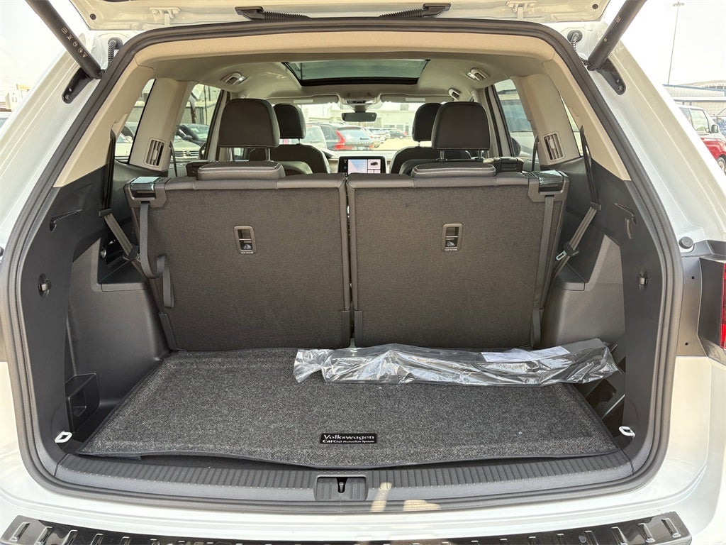 2026 Volkswagen Atlas 2.0T SE w/ Technology