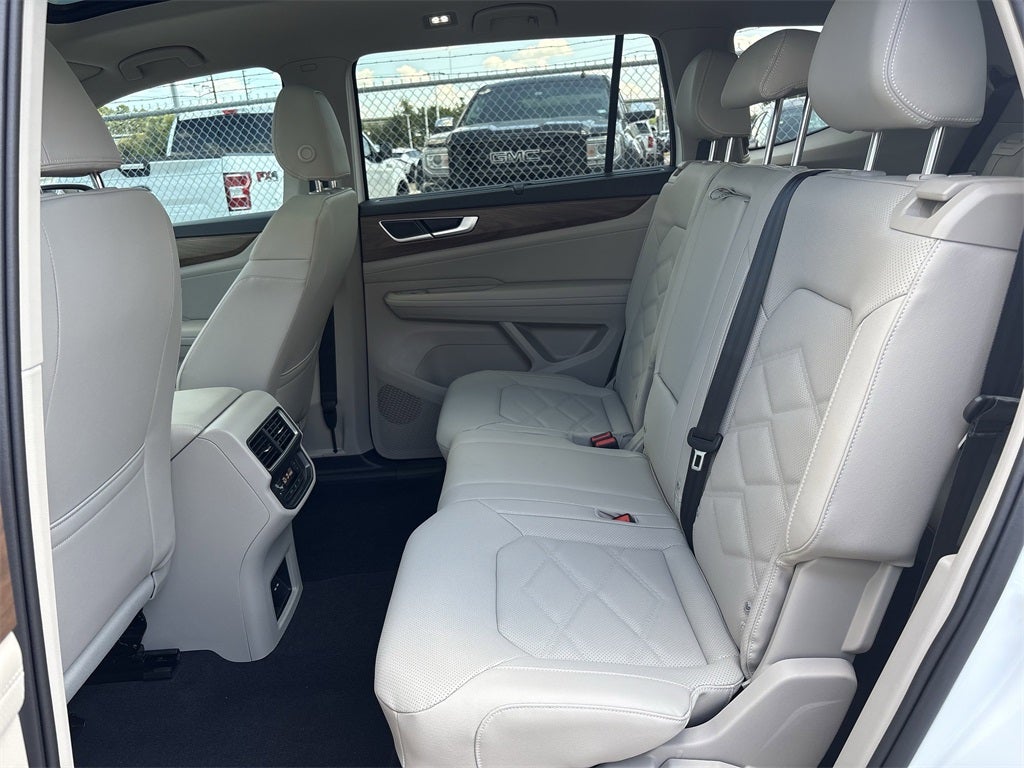 2026 Volkswagen Atlas 2.0T SE w/ Technology