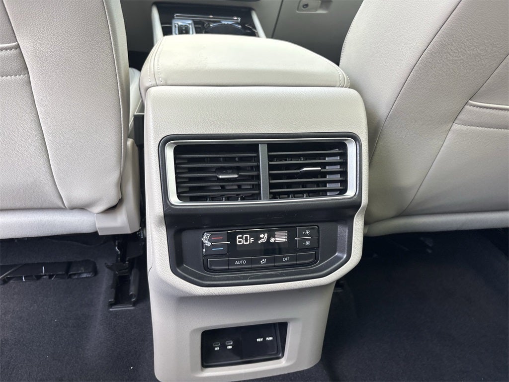 2026 Volkswagen Atlas 2.0T SE w/ Technology
