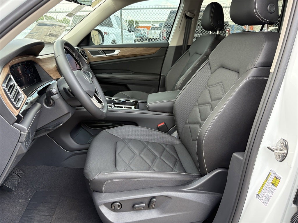 2026 Volkswagen Atlas 2.0T SE w/ Technology