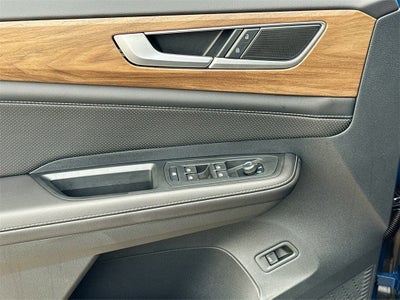 2025 Volkswagen Atlas 2.0T SE w/ Technology