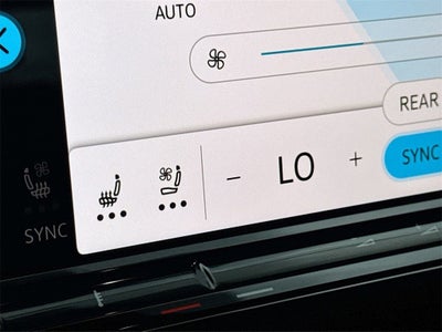 2025 Volkswagen Atlas 2.0T SE w/ Technology