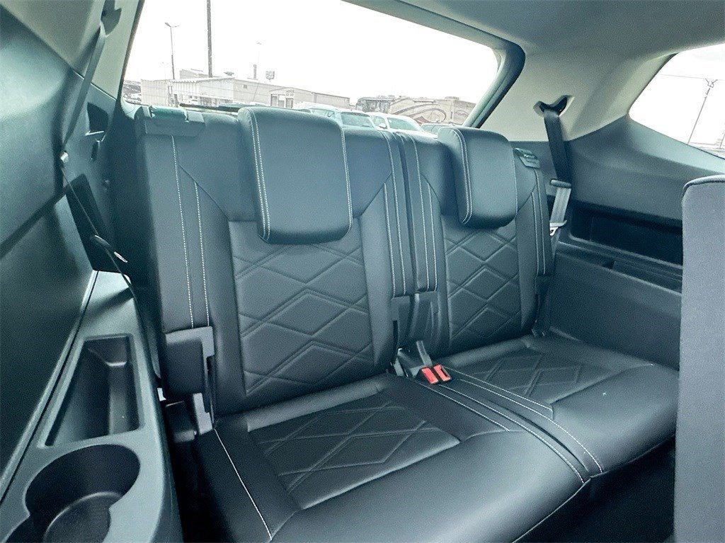 2025 Volkswagen Atlas 2.0T SE w/ Technology