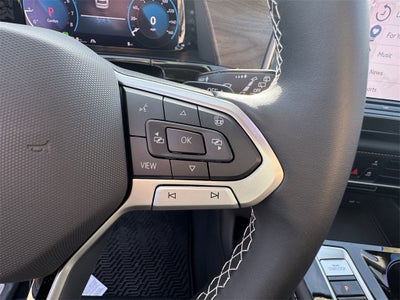 2025 Volkswagen Atlas 2.0T SE w/ Technology