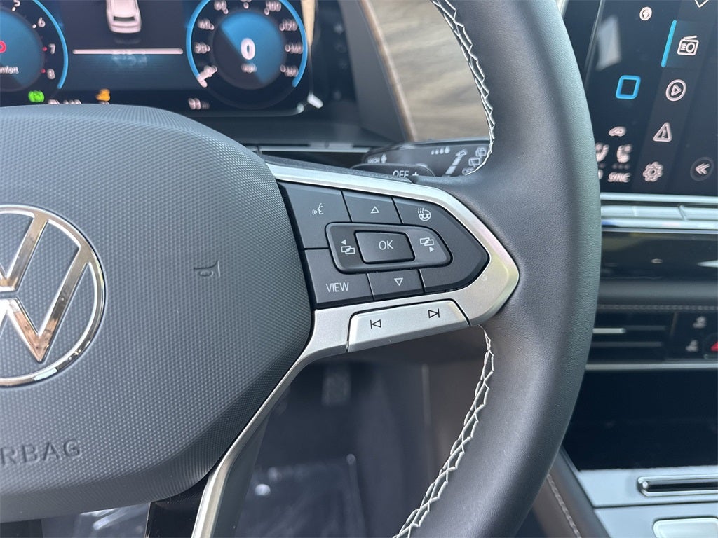 2025 Volkswagen Atlas 2.0T SE w/ Technology