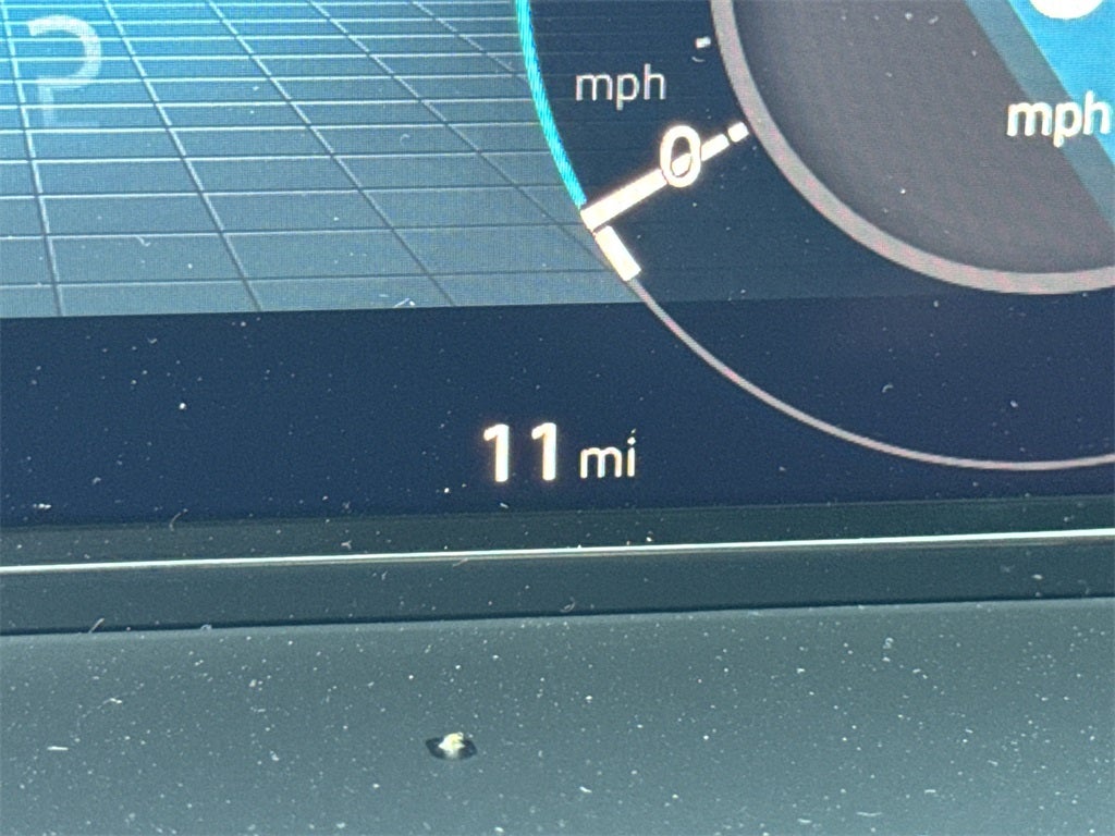 2025 Volkswagen Atlas 2.0T SE w/ Technology