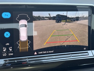 2025 Volkswagen Atlas 2.0T SE w/ Technology