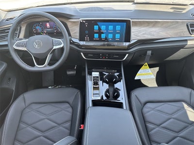 2025 Volkswagen Atlas 2.0T SE w/ Technology