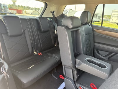 2025 Volkswagen Atlas 2.0T SE w/ Technology