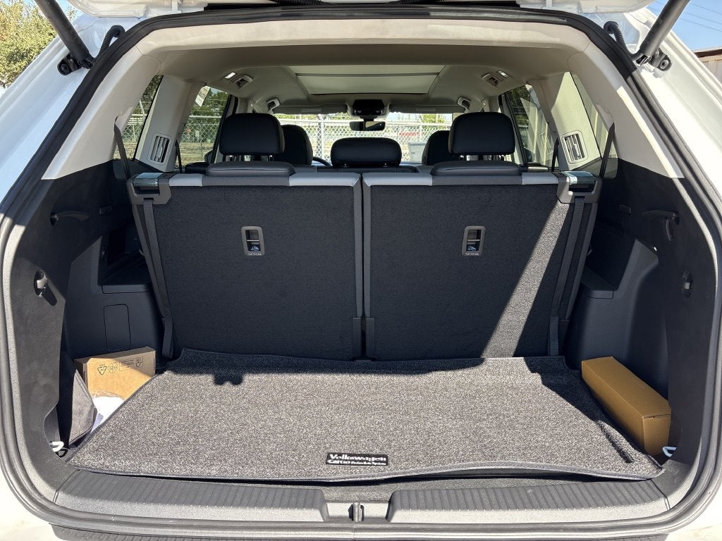 2027 Volkswagen Atlas SE w/Technology