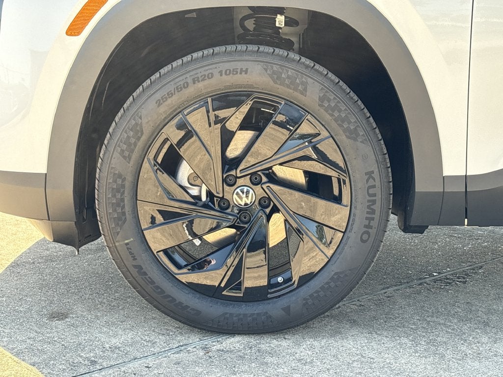2027 Volkswagen Atlas SE w/Technology