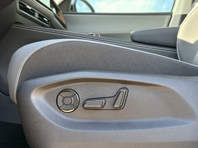2027 Volkswagen Atlas SE w/Technology