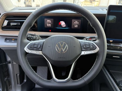 2027 Volkswagen Atlas SE w/Technology