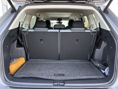 2027 Volkswagen Atlas SE w/Technology