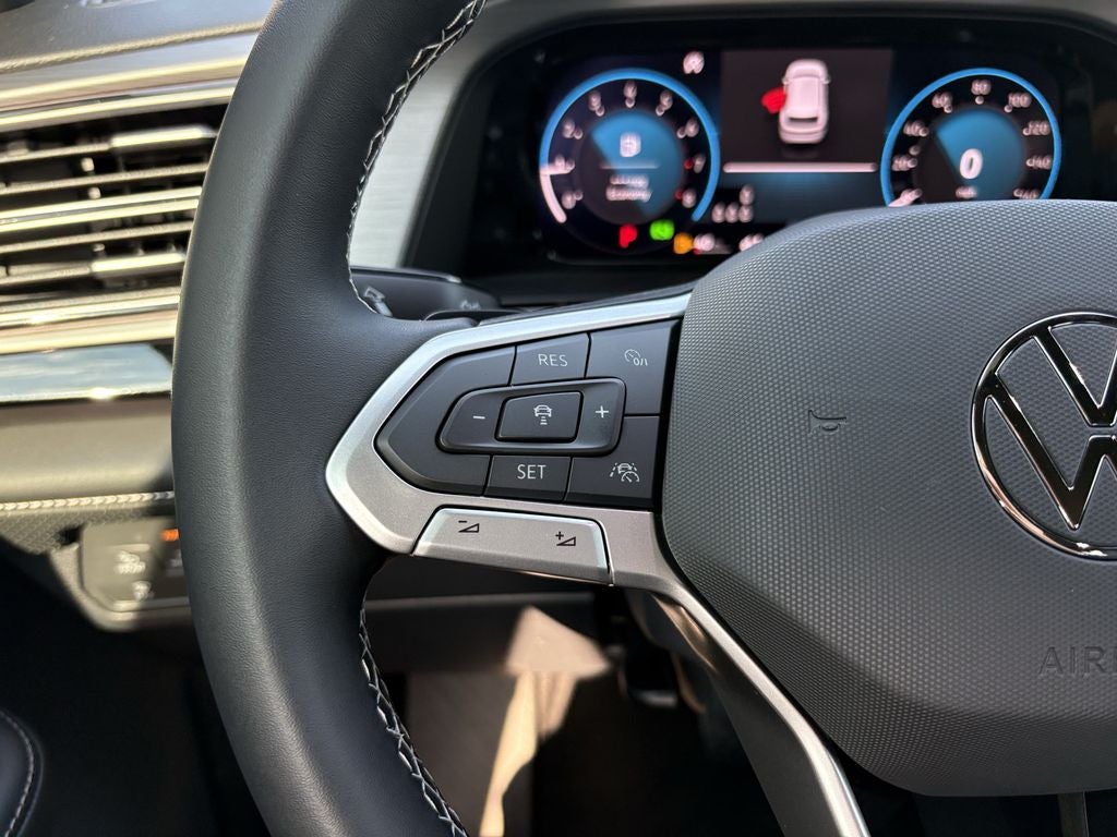 2026 Volkswagen Atlas Cross Sport 2.0T SE