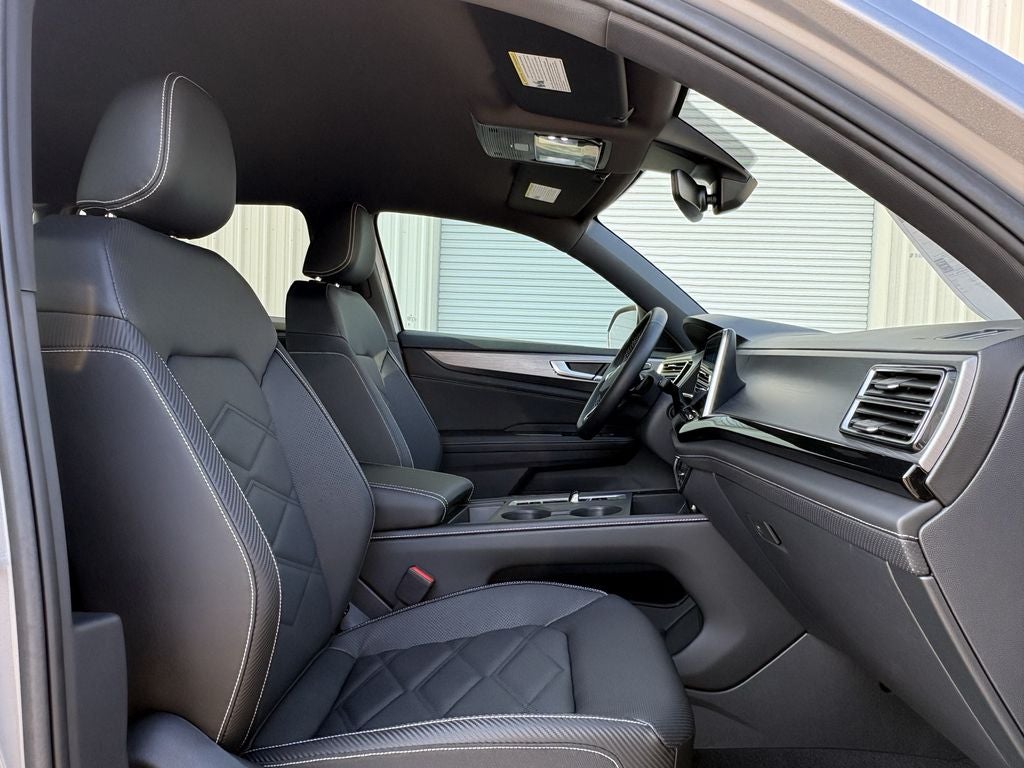 2026 Volkswagen Atlas Cross Sport 2.0T SE