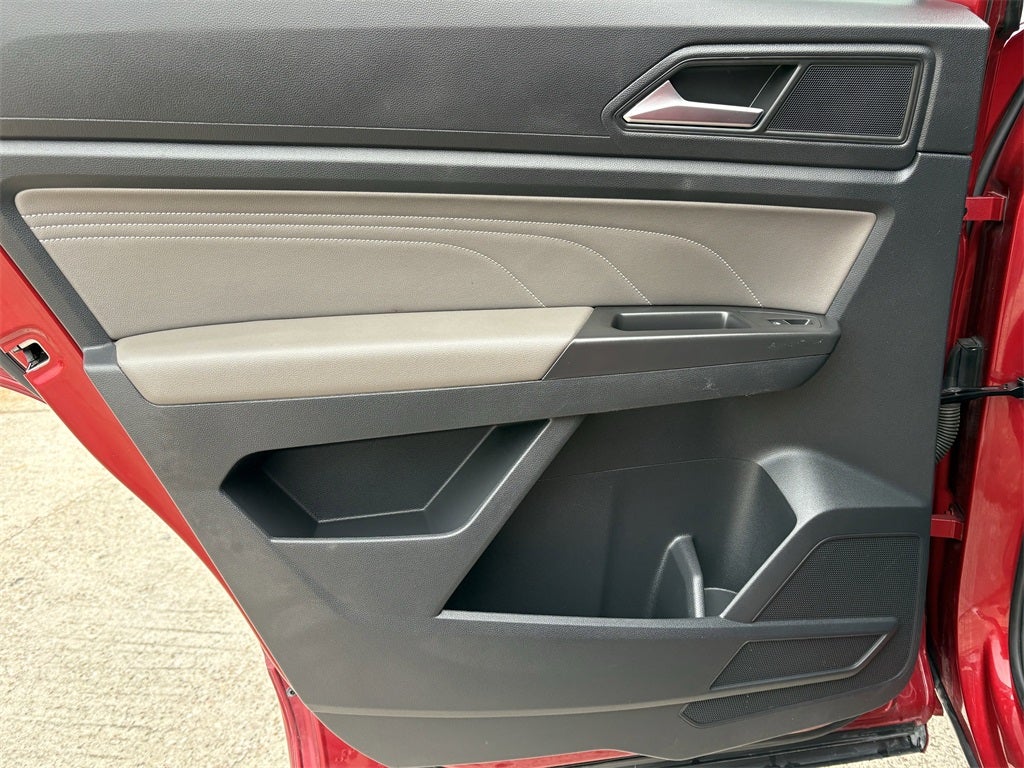 2023 Volkswagen Atlas Cross Sport 2.0T SEL R-Line