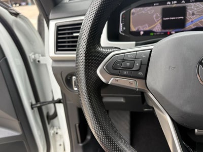 2022 Volkswagen Atlas Cross Sport 2.0T SEL R-Line
