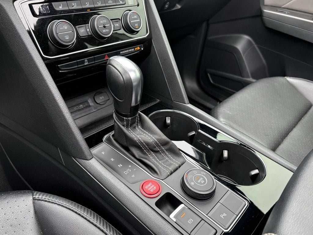 2022 Volkswagen Atlas Cross Sport 2.0T SEL R-Line