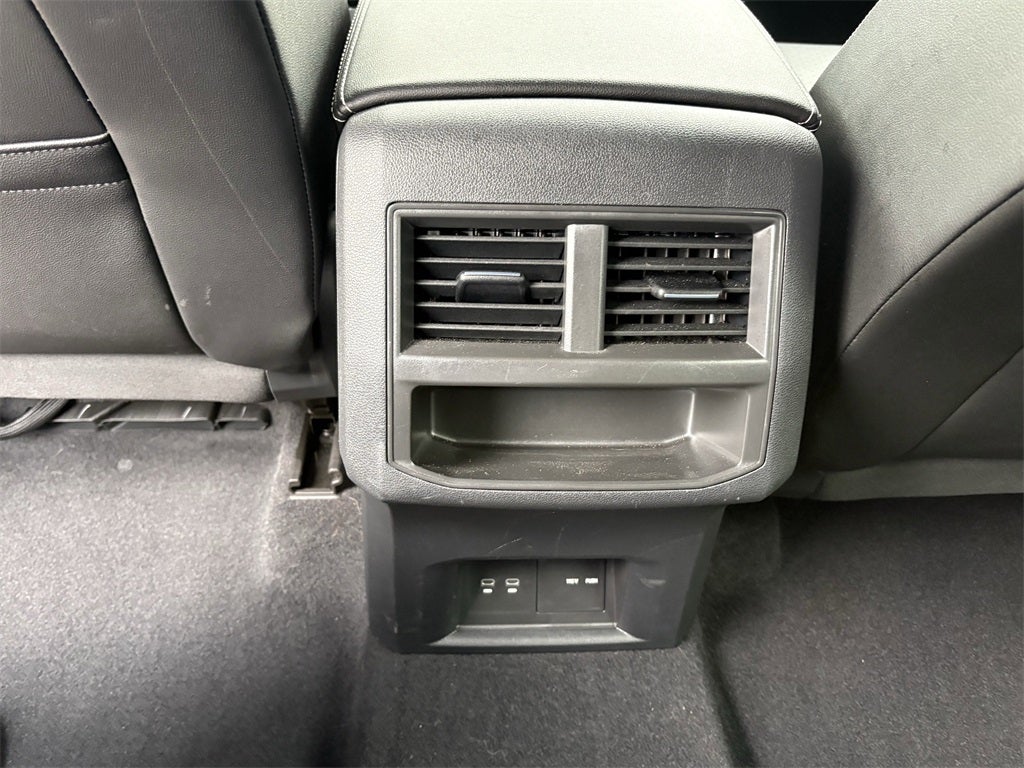 2023 Volkswagen Atlas Cross Sport 2.0T SE w/Technology