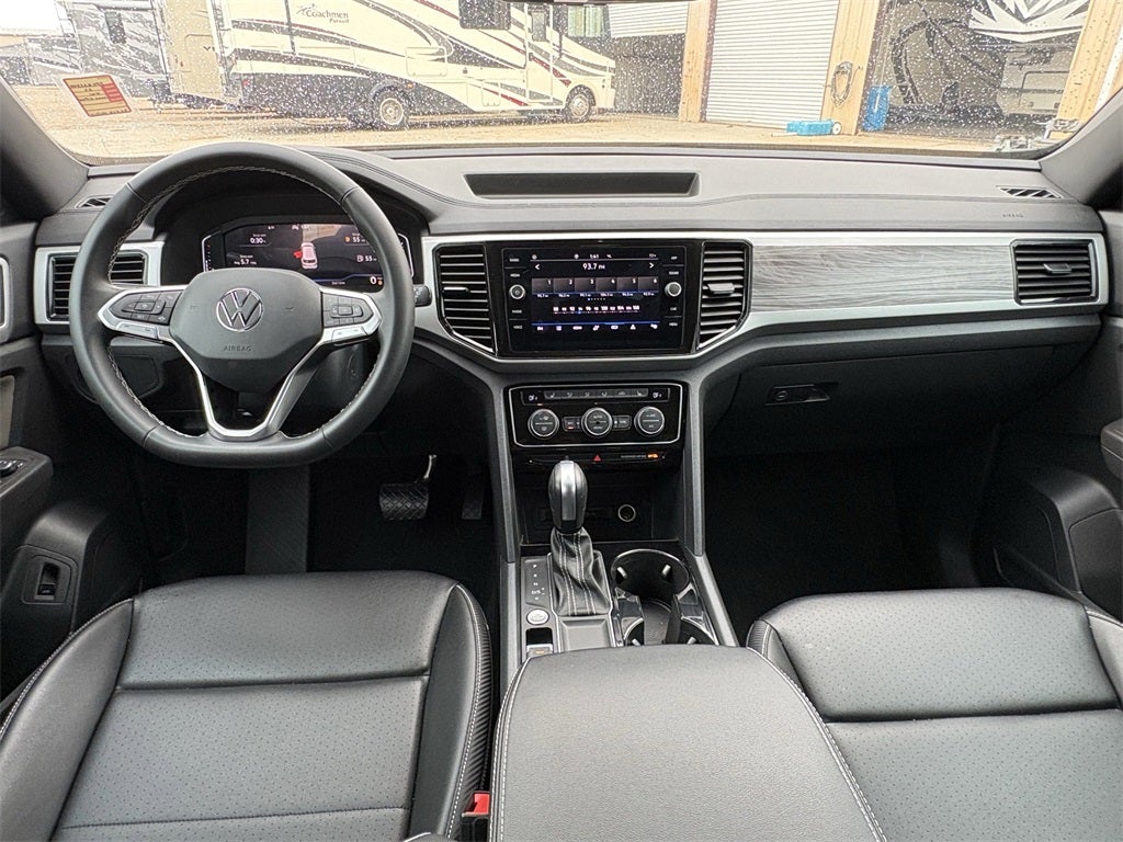 2023 Volkswagen Atlas Cross Sport 2.0T SE w/Technology