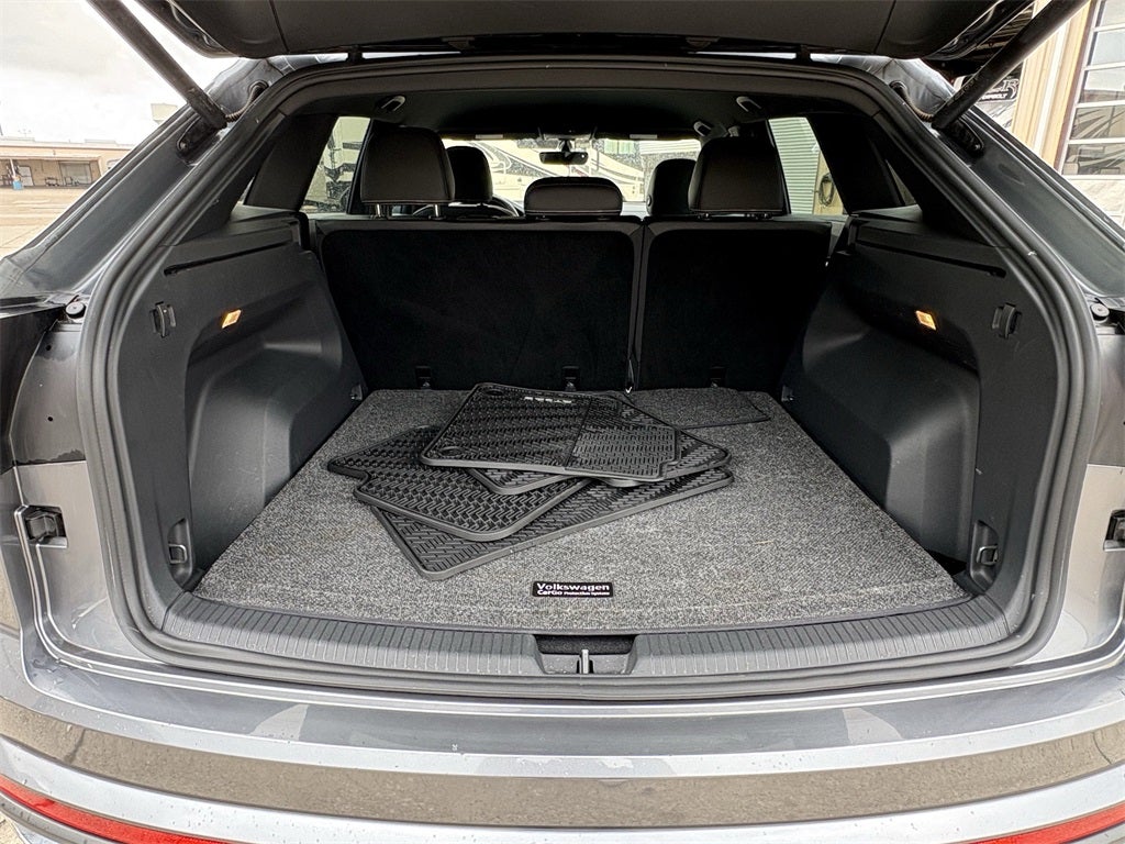 2023 Volkswagen Atlas Cross Sport 2.0T SE w/Technology