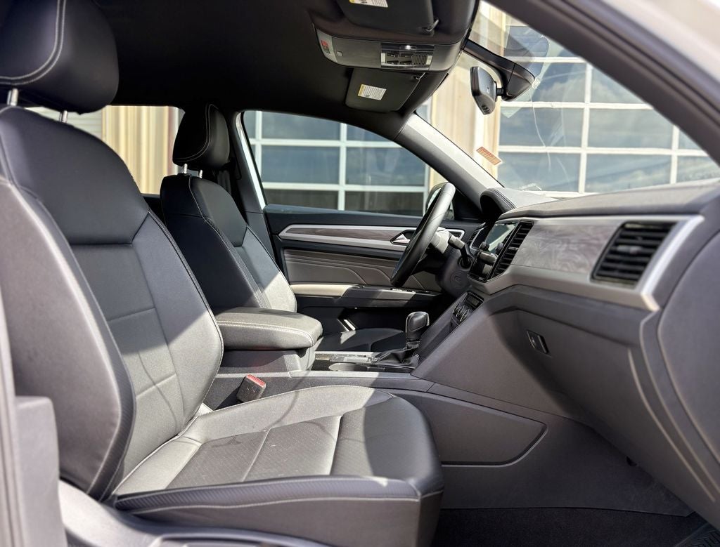 2023 Volkswagen Atlas Cross Sport 2.0T SE w/Technology