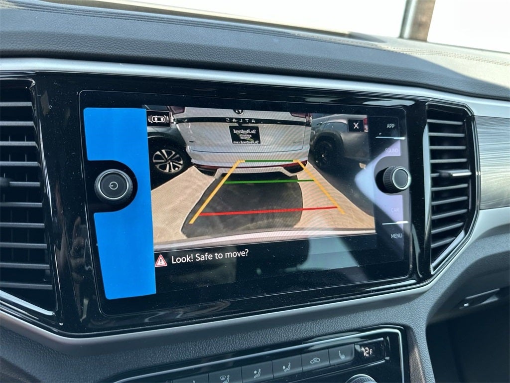 2023 Volkswagen Atlas Cross Sport 2.0T SE w/ Technology