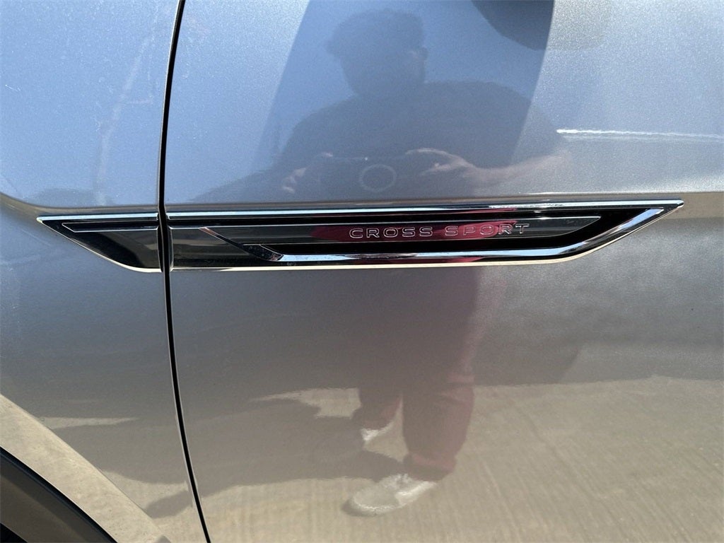 2023 Volkswagen Atlas Cross Sport 2.0T SE w/ Technology