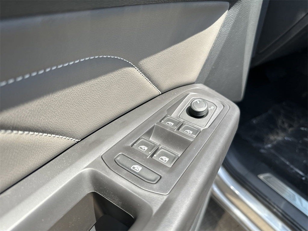 2023 Volkswagen Atlas Cross Sport 2.0T SE w/ Technology