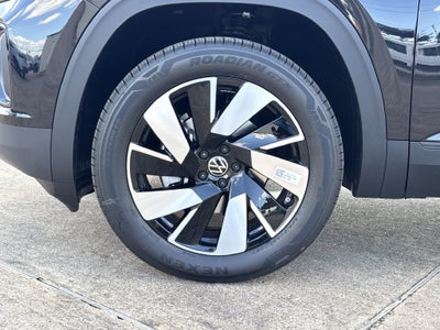 2026 Volkswagen Atlas Cross Sport SE w/Technology