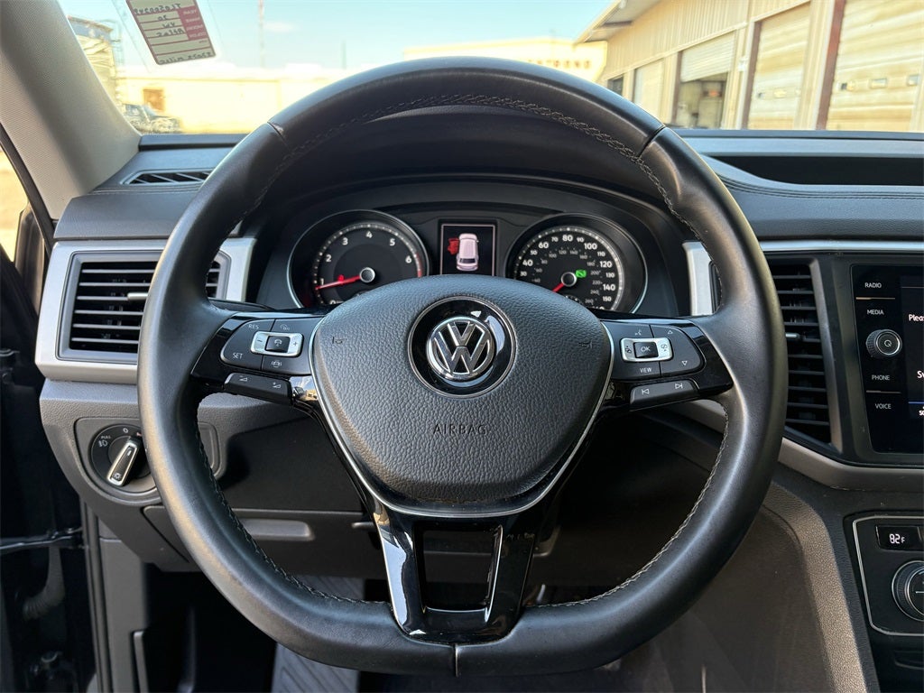 2020 Volkswagen Atlas 2.0T SE w/Technology w/Technology