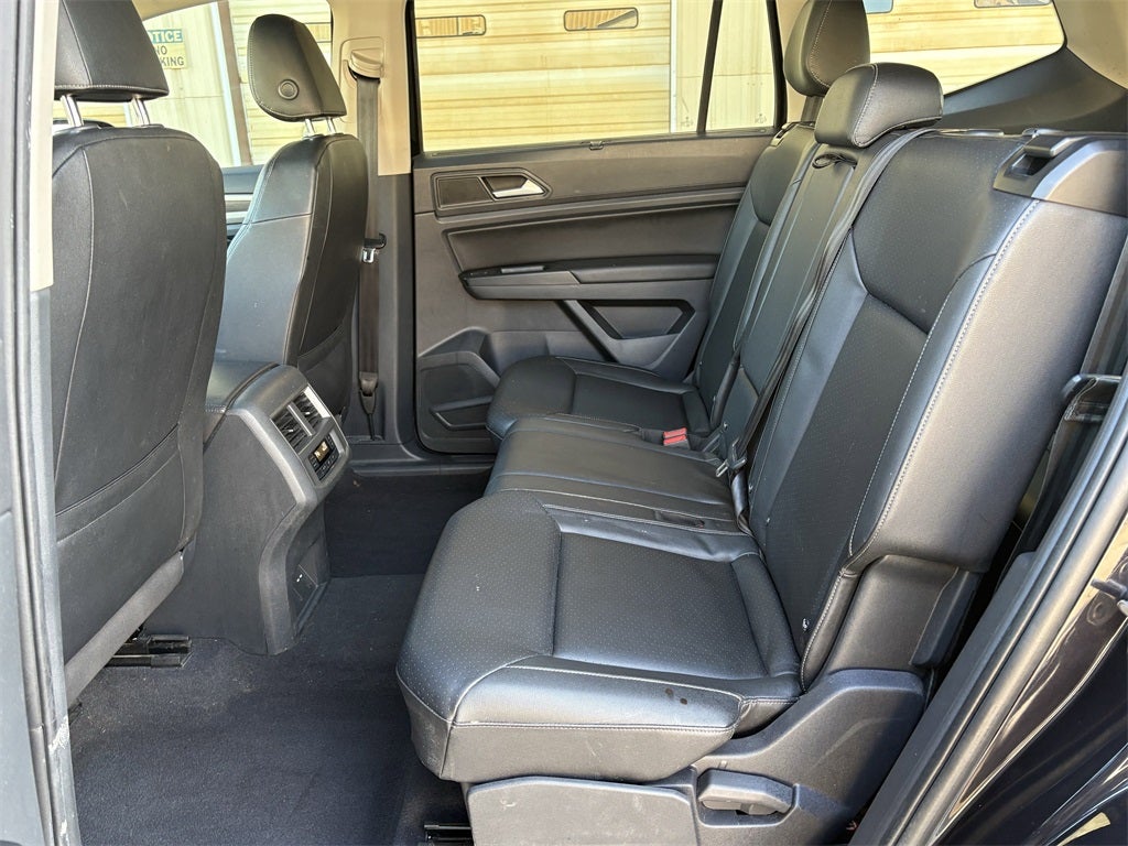 2020 Volkswagen Atlas 2.0T SE w/Technology w/Technology