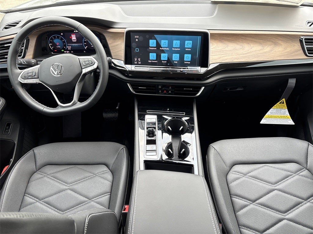 2025 Volkswagen Atlas 2.0T SE w/ Technology