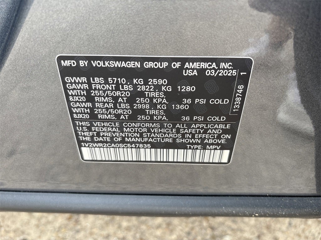 2025 Volkswagen Atlas 2.0T SE w/ Technology