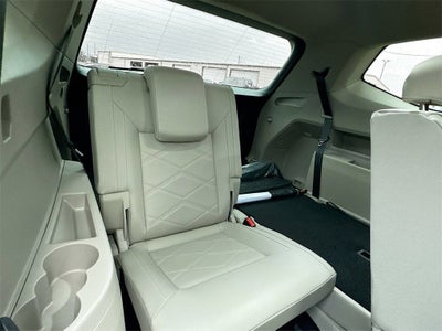 2025 Volkswagen Atlas 2.0T SE w/ Technology