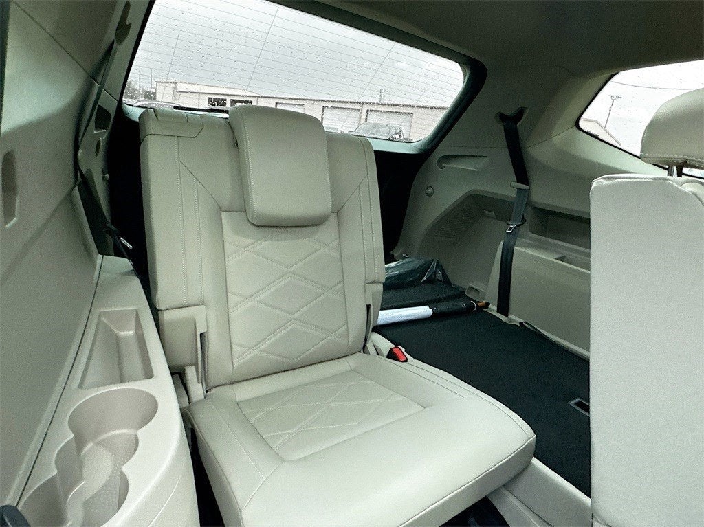 2025 Volkswagen Atlas 2.0T SE w/ Technology