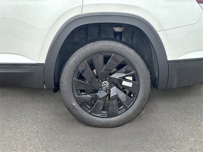 2025 Volkswagen Atlas 2.0T SE w/ Technology