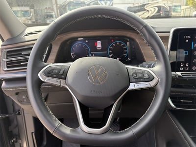 2024 Volkswagen Atlas 2.0T SE w/ Technology