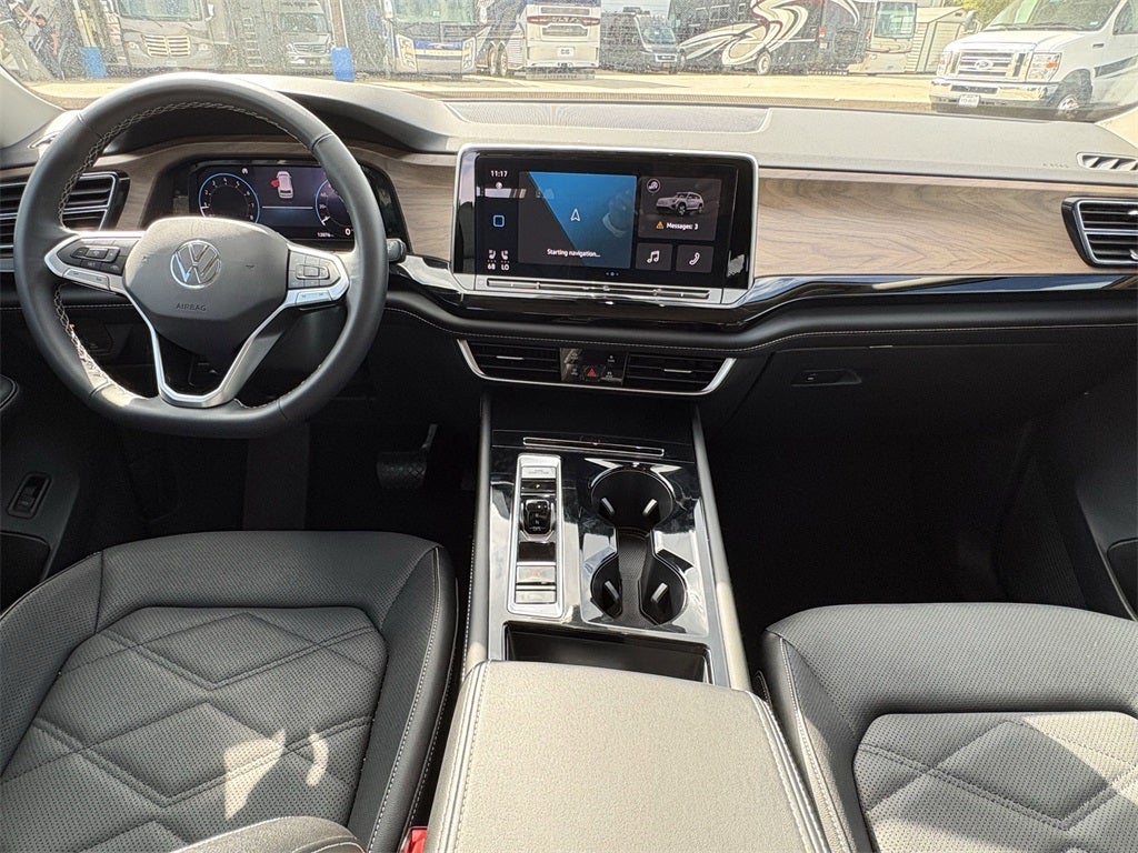 2024 Volkswagen Atlas 2.0T SE w/ Technology