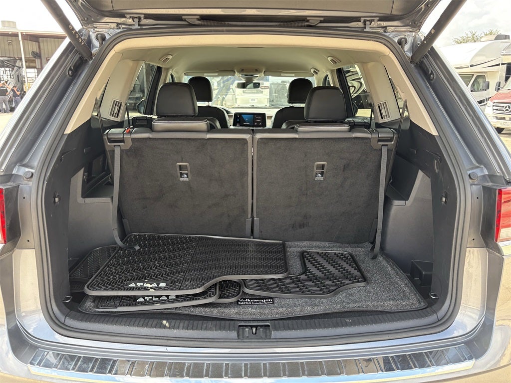 2024 Volkswagen Atlas 2.0T SE w/ Technology