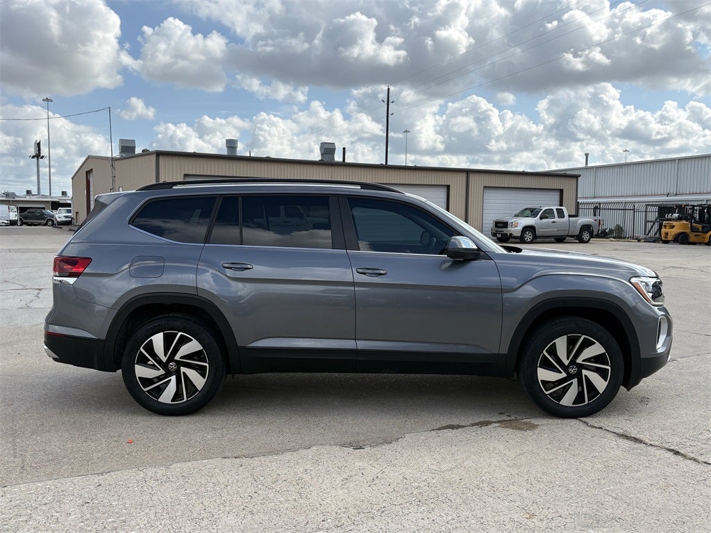 2024 Volkswagen Atlas 2.0T SE w/ Technology