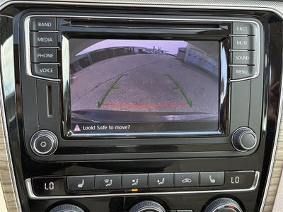 2016 Volkswagen Passat 1.8T SE