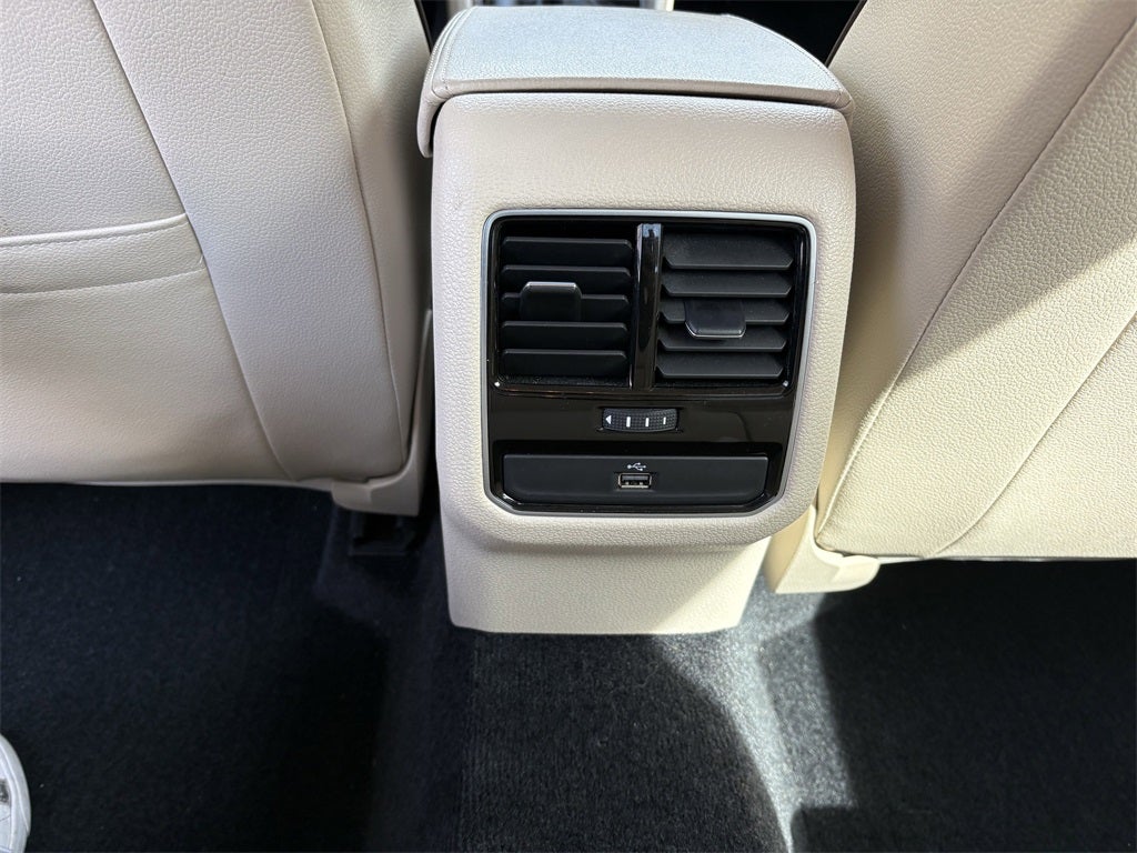 2016 Volkswagen Passat 1.8T SE