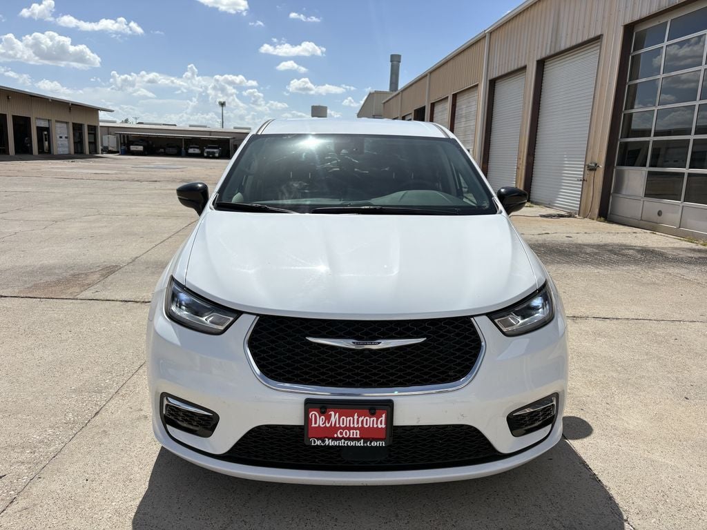 2024 Chrysler Pacifica Hybrid Select