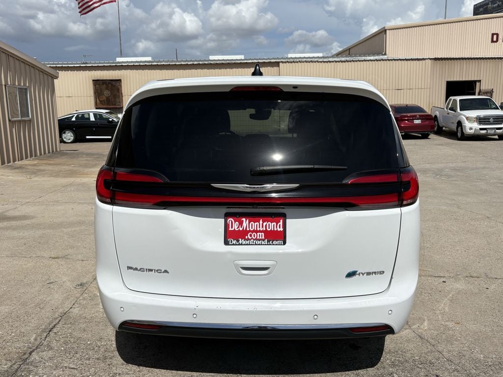 2024 Chrysler Pacifica Hybrid Select