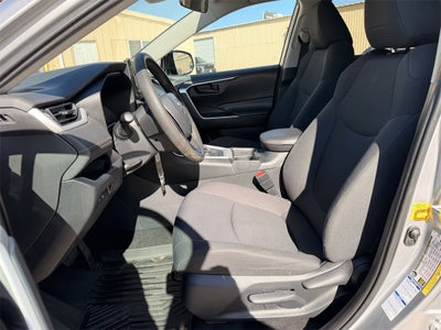 2020 Toyota RAV4 Hybrid LE