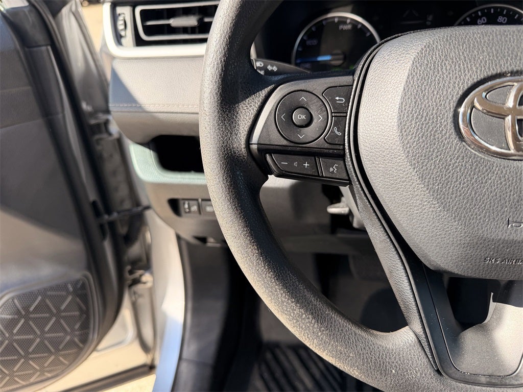 2020 Toyota RAV4 Hybrid LE